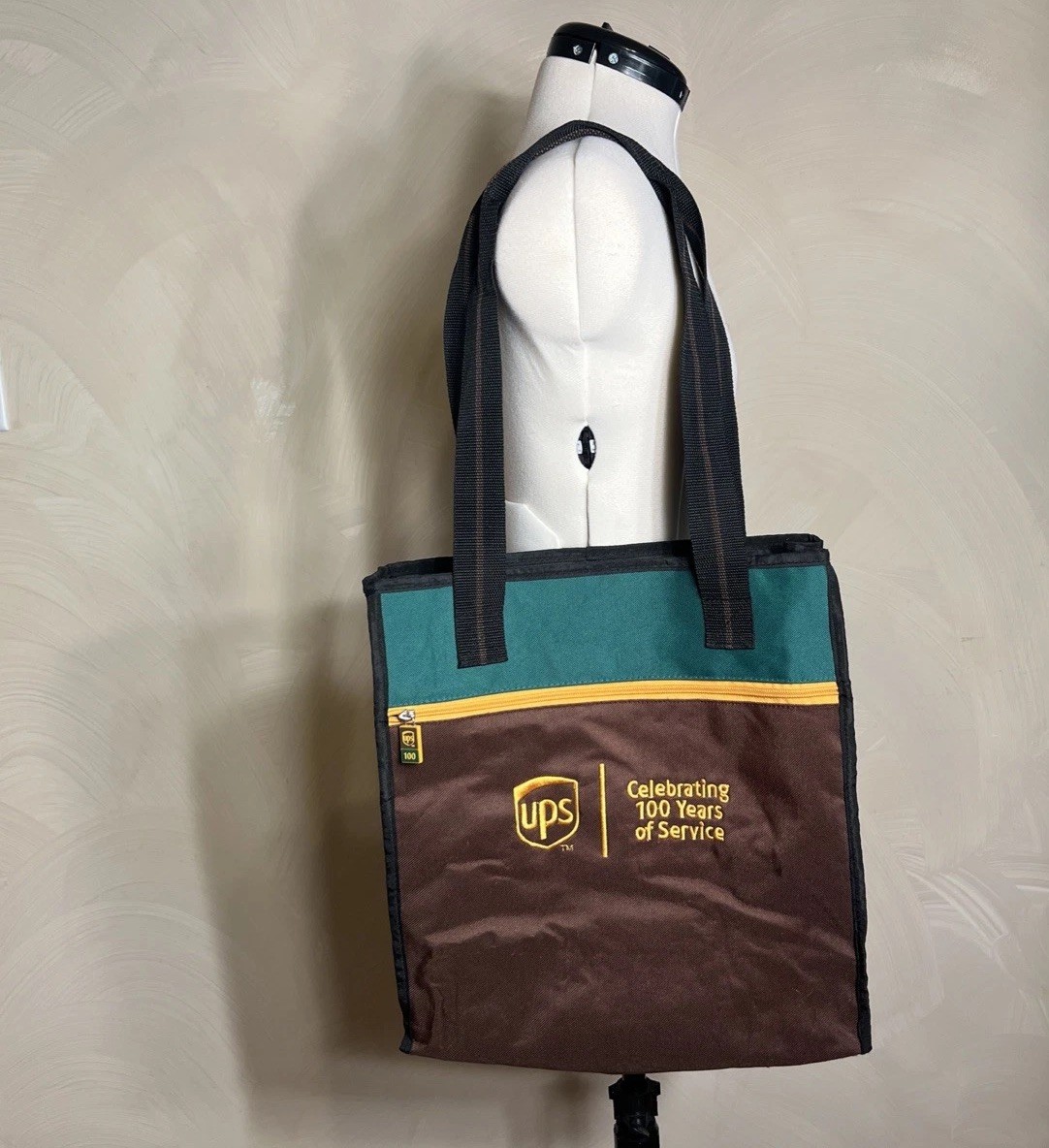 UPS United Parcel Service Global Shipping Unisex Double Handle Shoulder Bag/tote