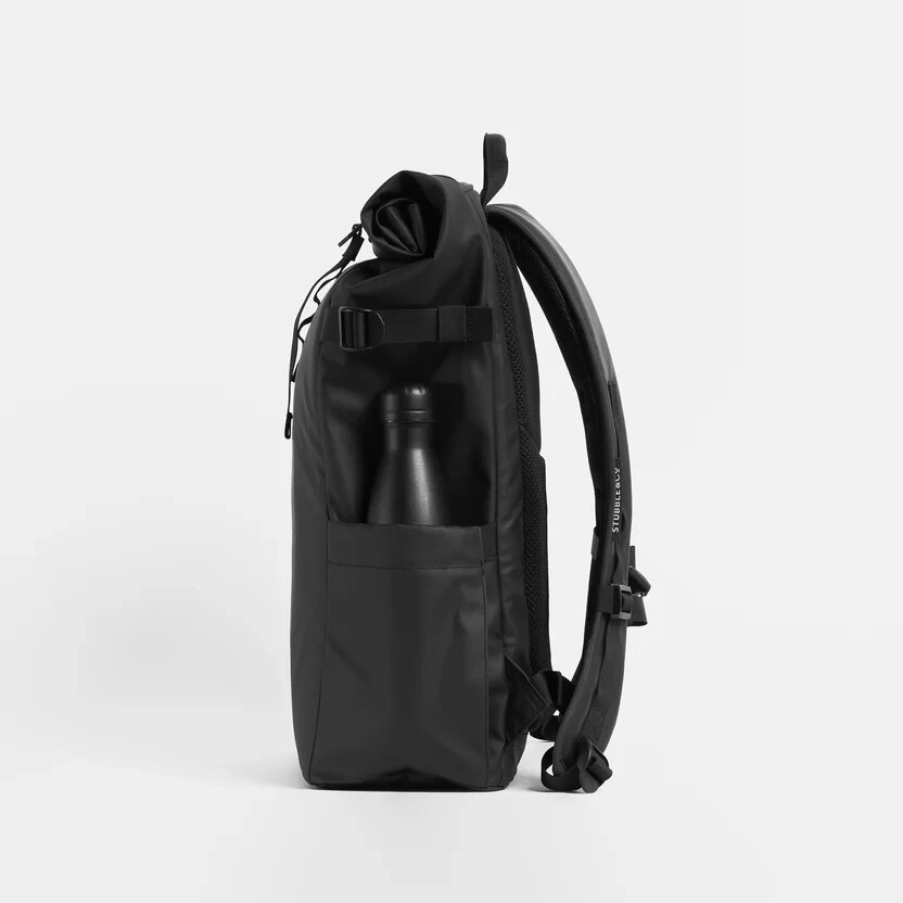 Stubble & Co – The Roll Top – 20L – All Black