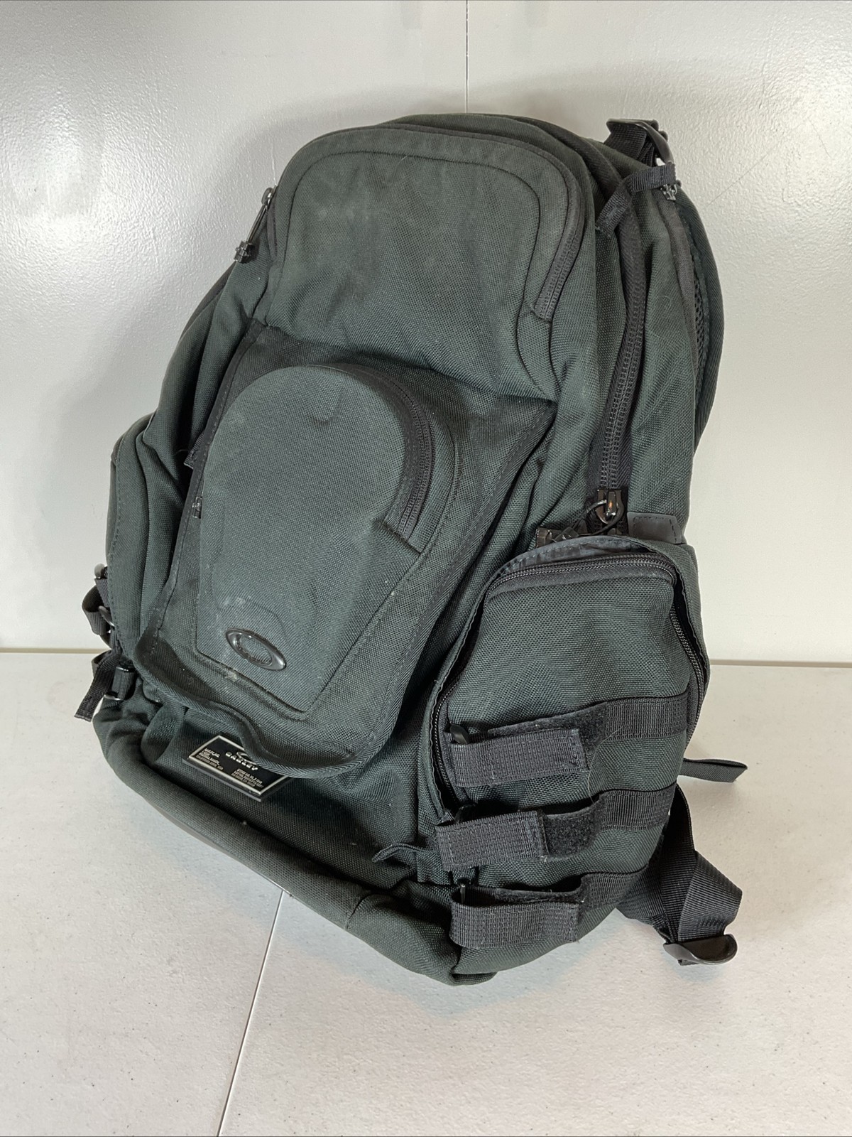 Oakley Icon Backpack Black 2019 Large Gear Bag Laptop Tactical Original Not 2.0