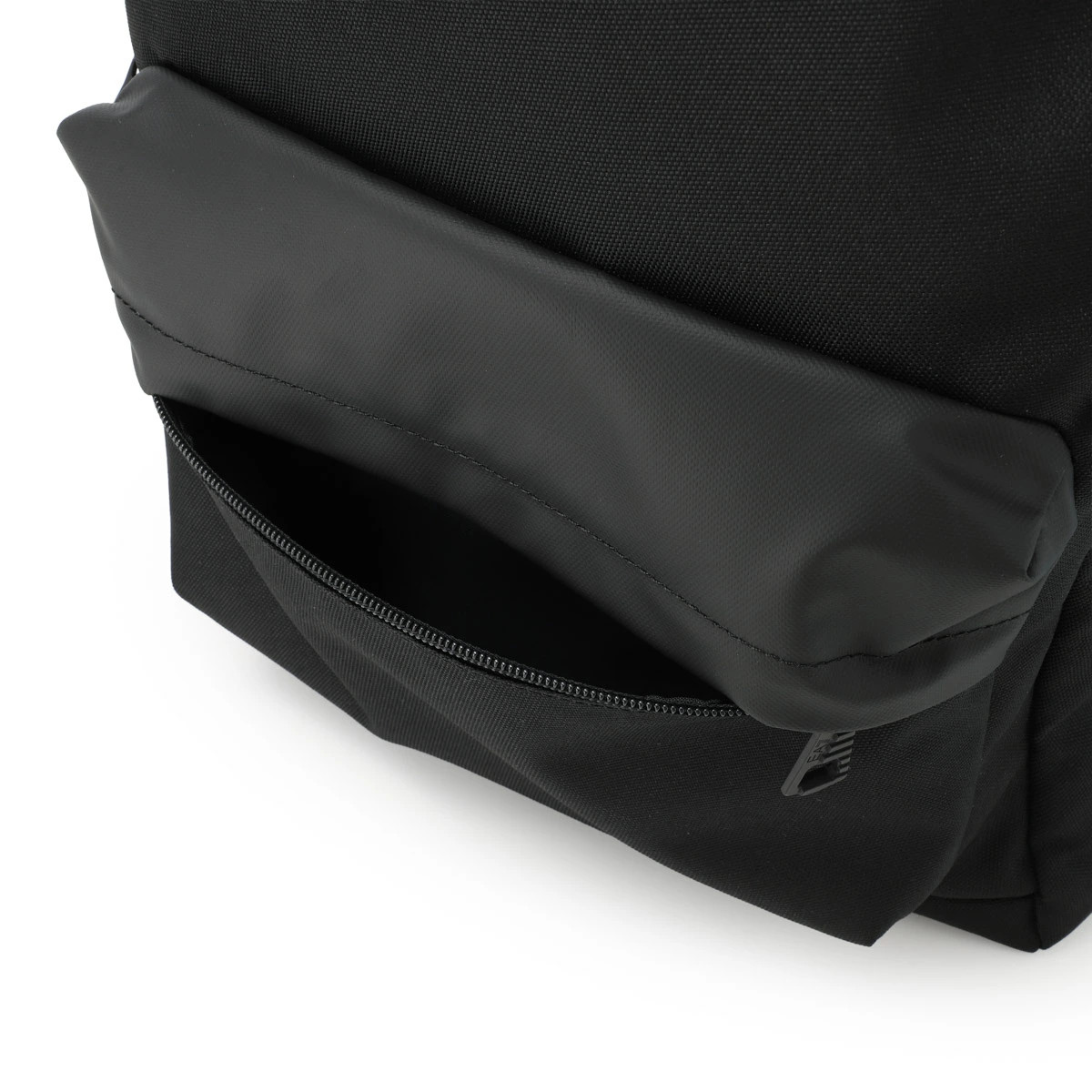 Emporio Armani EA7 Traincore Round Backpack Black Men’s 7×000390 af19722 uc001