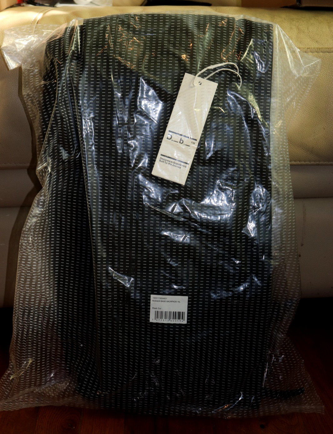 BNWT DB Journey Hugger Base Backpack 15L MSRP $139!!!