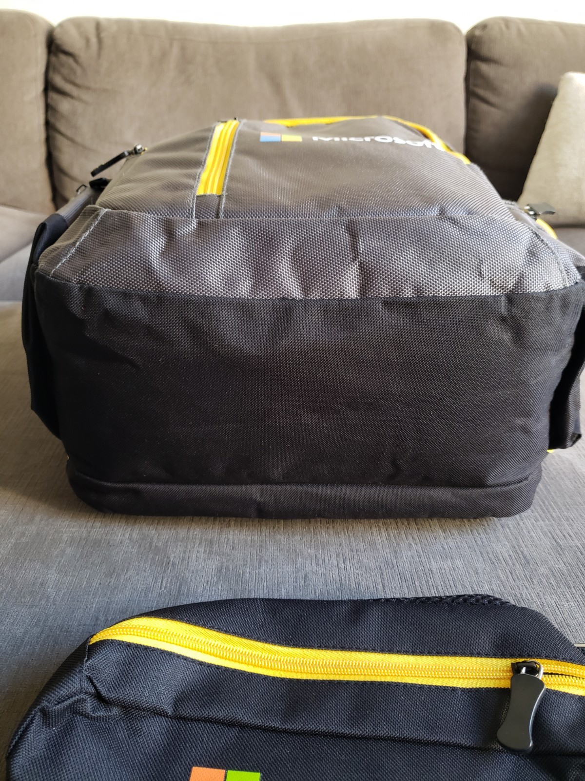 Vintage Microsoft Computer Laptop Backpack W/ Clip In Bag Grey Yellow READ DESC.