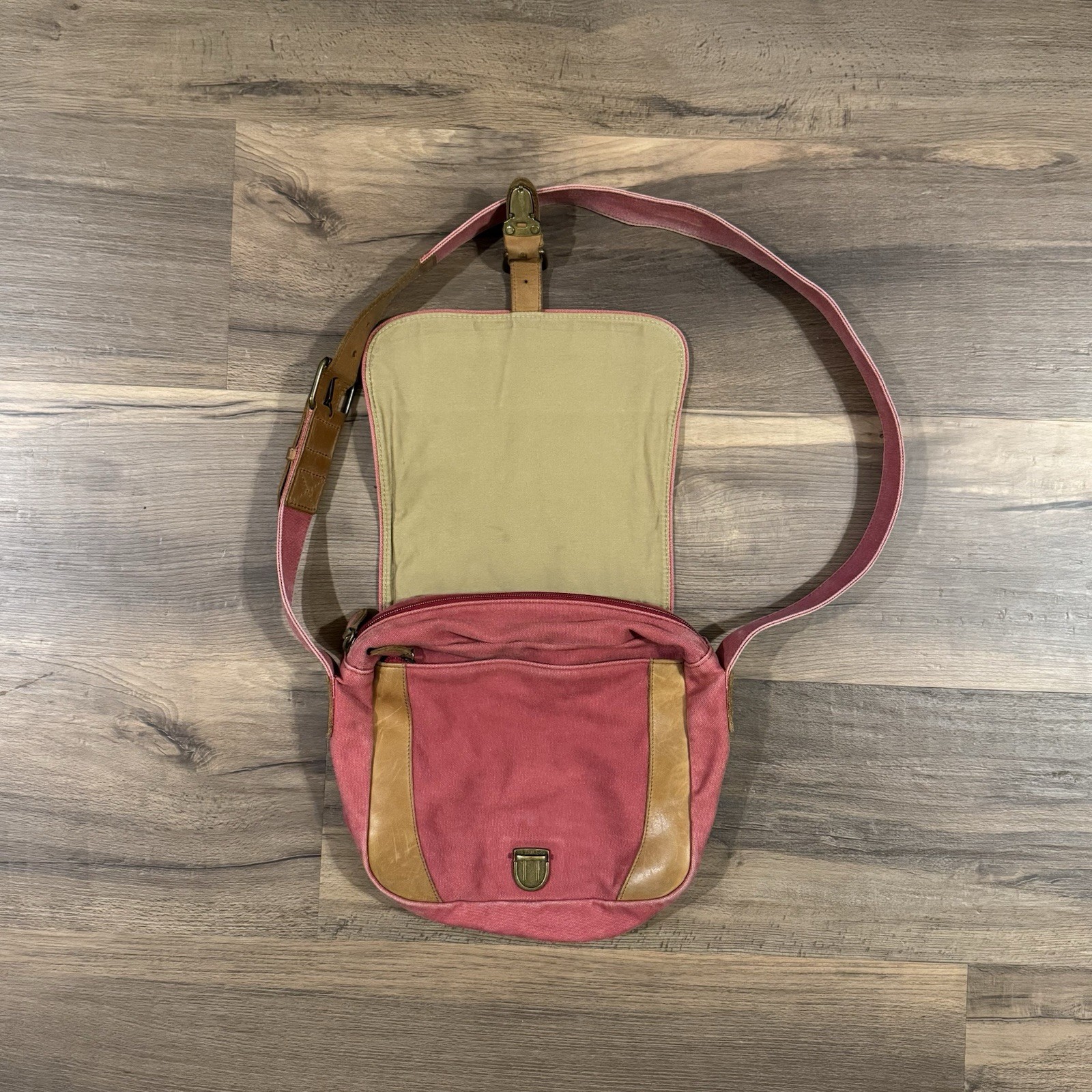 LL Bean PINK Canvas Field Messenger Shoulder Bag Brown Leather Trim Push Lock