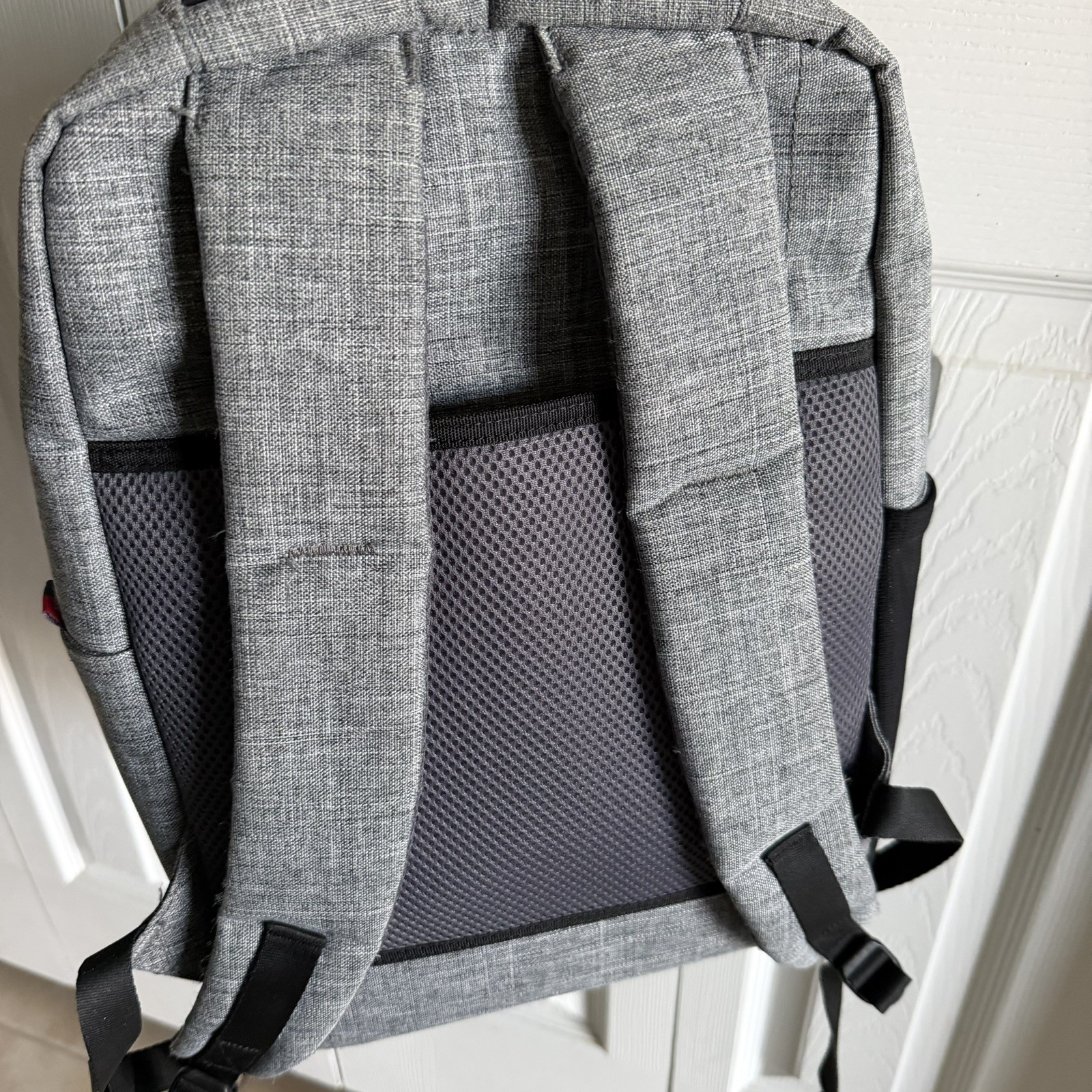 Herschel Kaslo Backpack | Tech – 20l Slim Gray 16”H 14” W