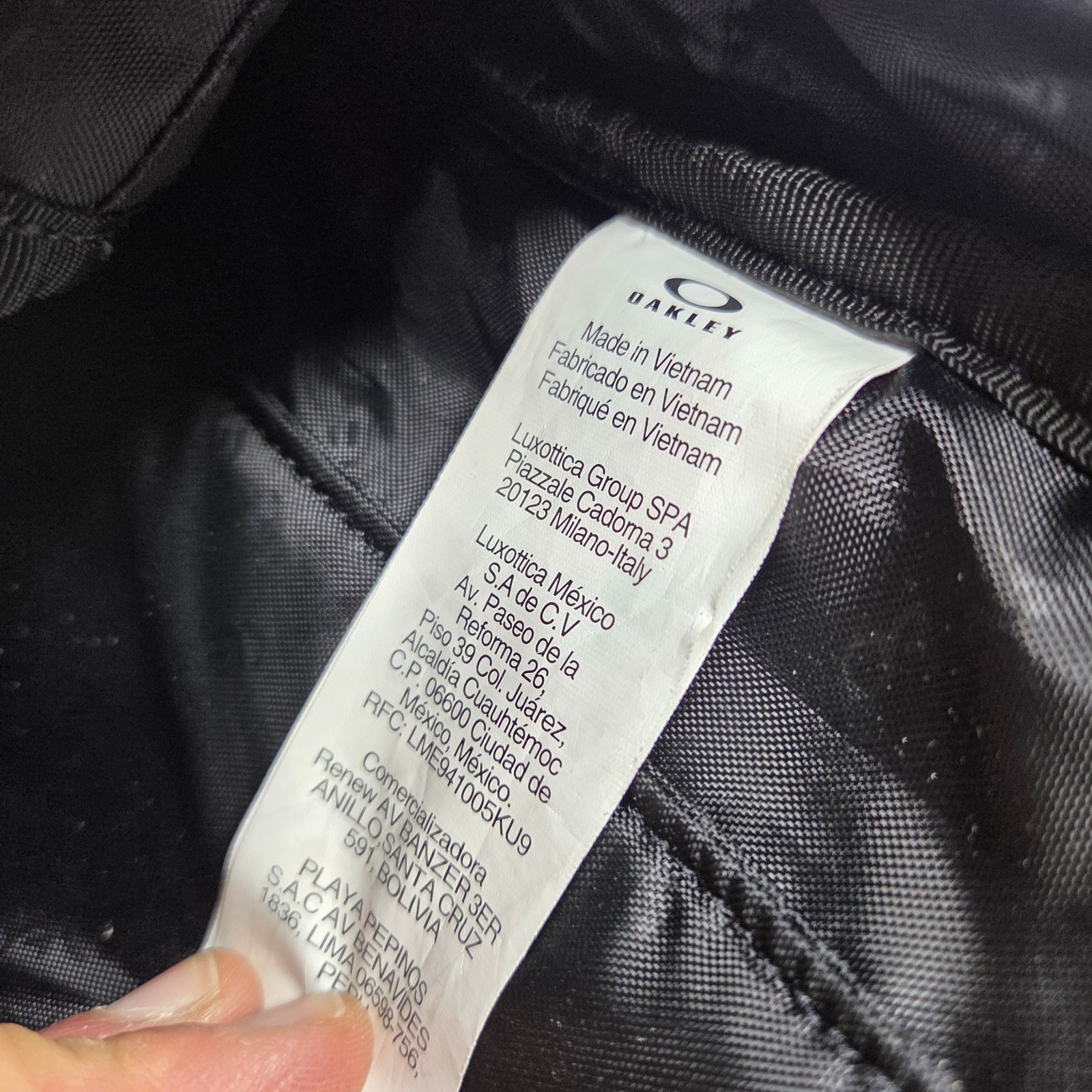 Oakley 20L Street Backpack Black Pockets Outdoor Company Logo Casual Backpacks