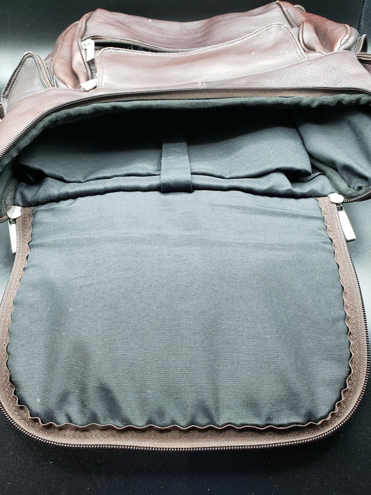 WILSONS LEATHER “Large Chocolate Brown Zippered Backpack” Adjustable Straps