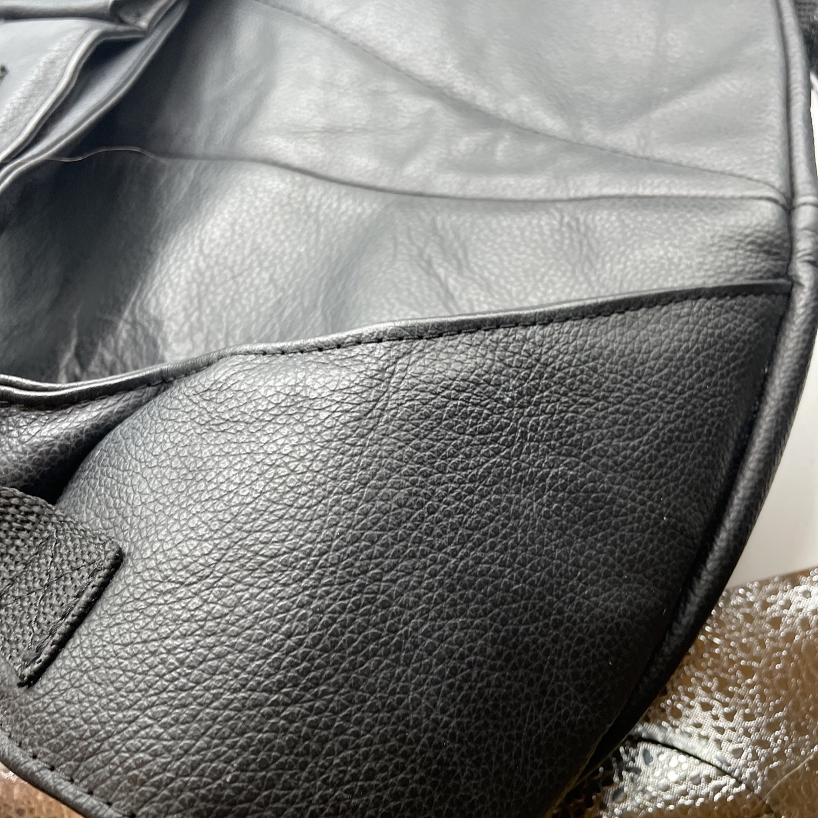 Ameri Sling Bag Travel Unisex Healthy Back Genuine Leather Single Strap New