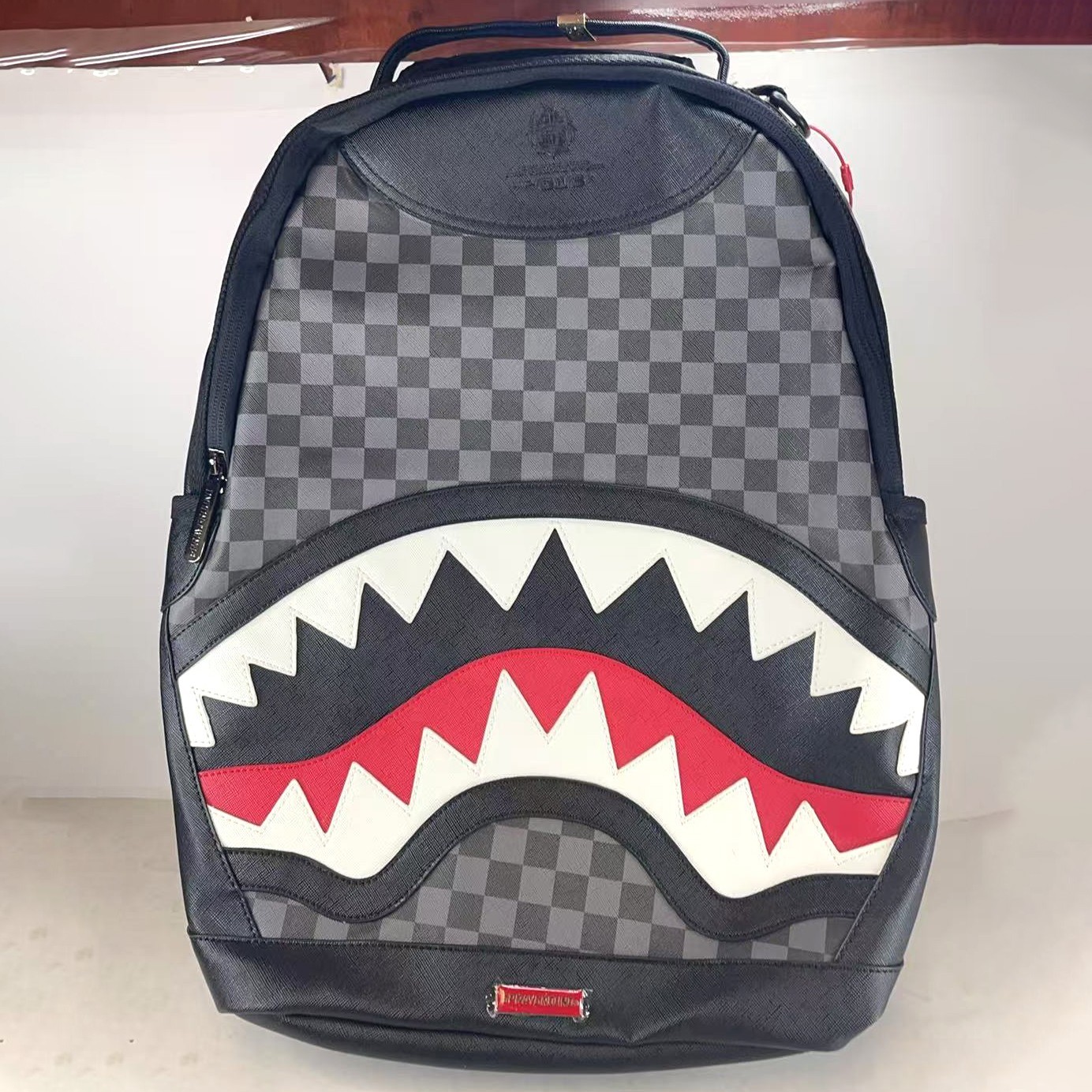 Sprayground Shark Henny Aiir to The Throne Faux Leather Bag Backpack Unisex