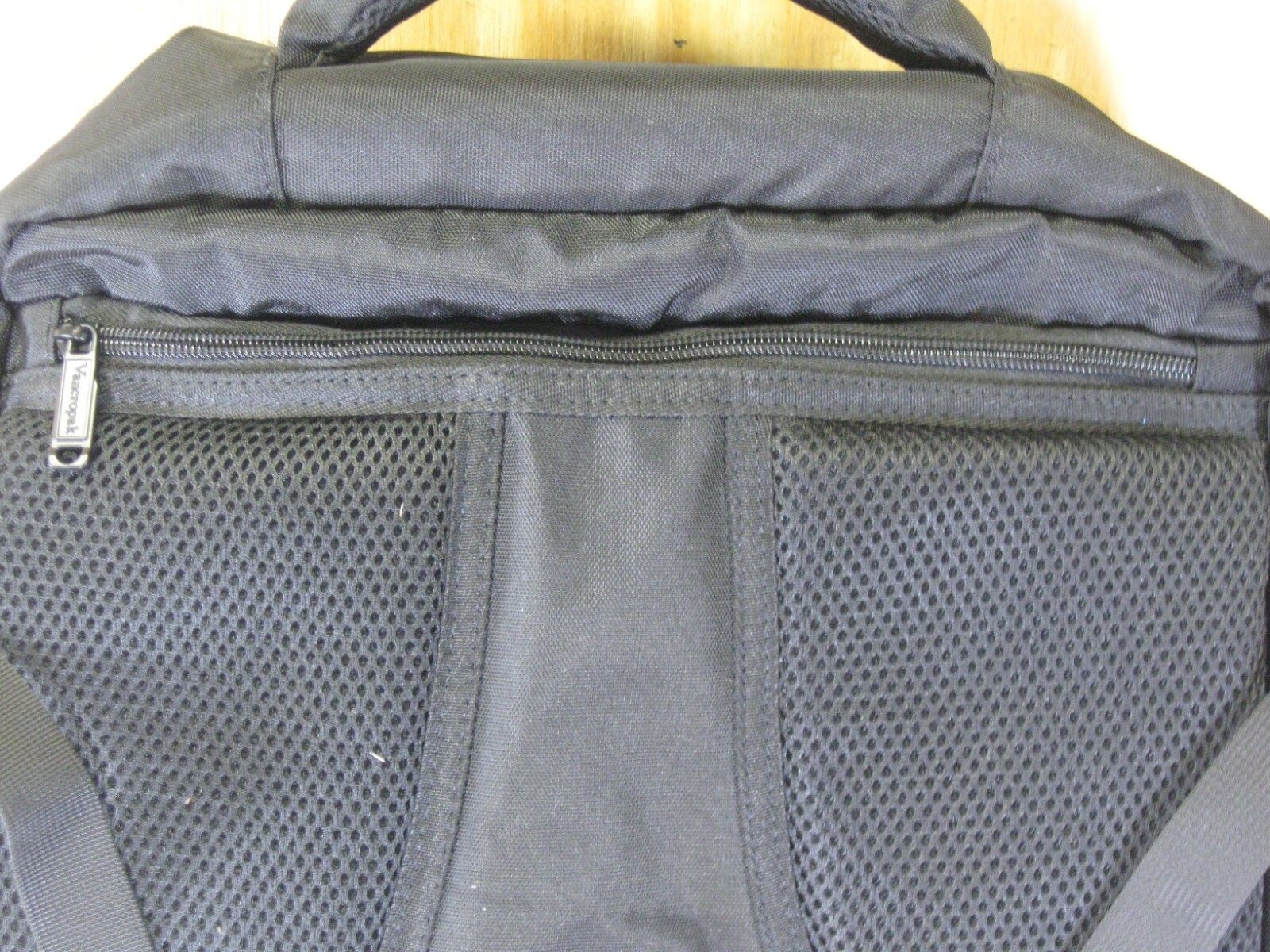 TRAVEL BACKPACK Vancropak 40L Flight Appvd Carry On Water Resistant Expandable