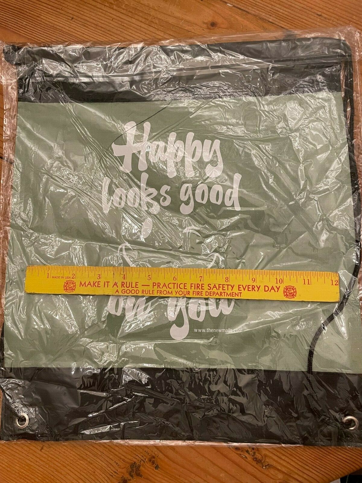 “Happy Looks Good on You” Drawstring Cinch Sack/School Tote/Backpack–Beach, Gym