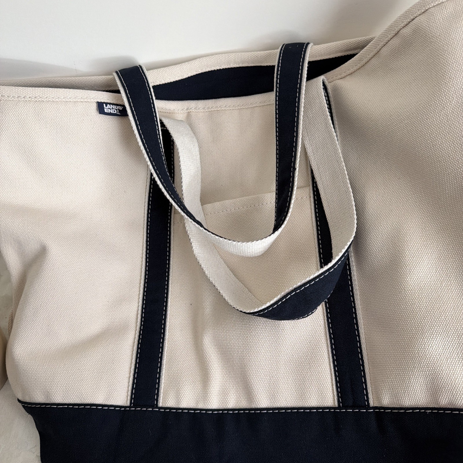Lands End White Navy Canvas Boat Tote Bag Beach X-Large 23” x 10” 2003? * A