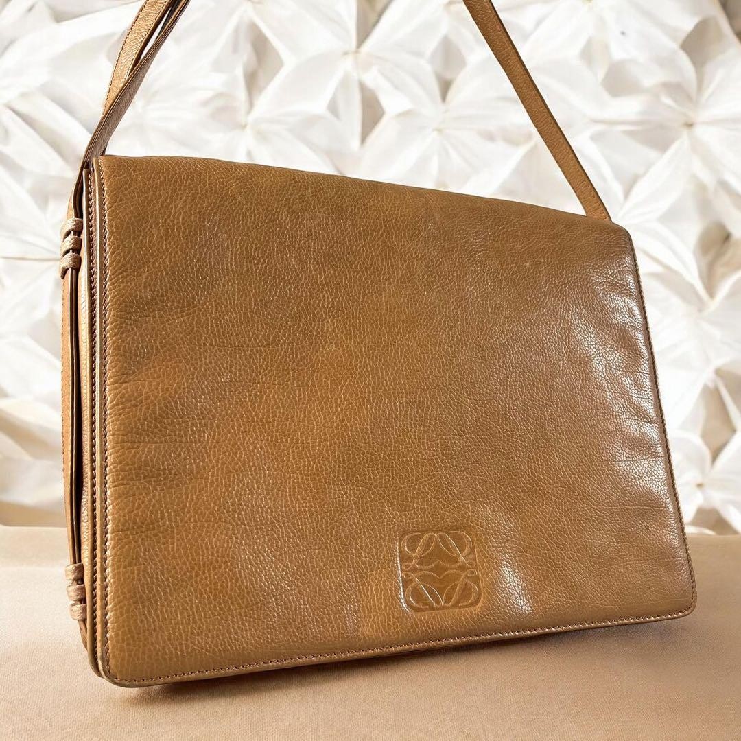LOEWE shoulder bag anagram leather light brown