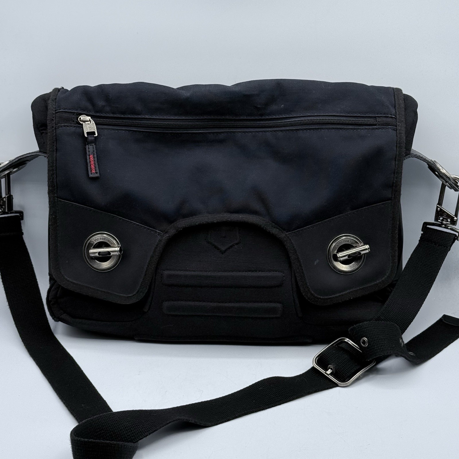 Victorinox Swiss Army Cross Body Messenger Bag Laptop Shoulder Strap Briefcase