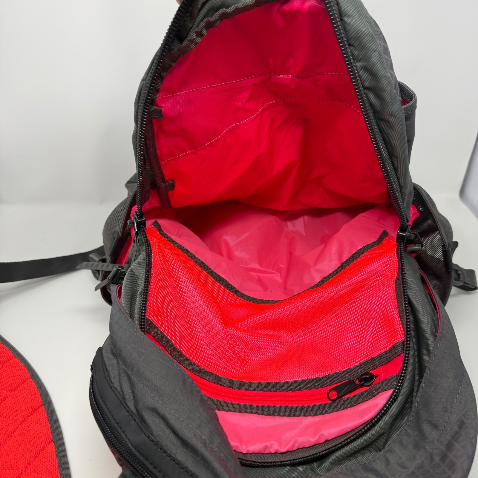 Nike Sport Backpack Grey Red Ripstop Multi-Pocket Shoe Compartment Training Bag