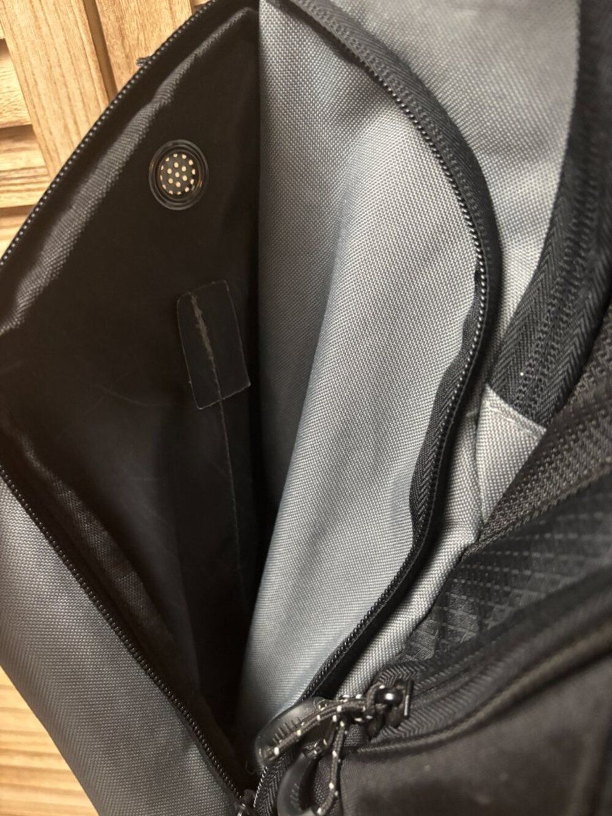 Mizuno Aerostrap Black Grey Sports Backpack 21×13