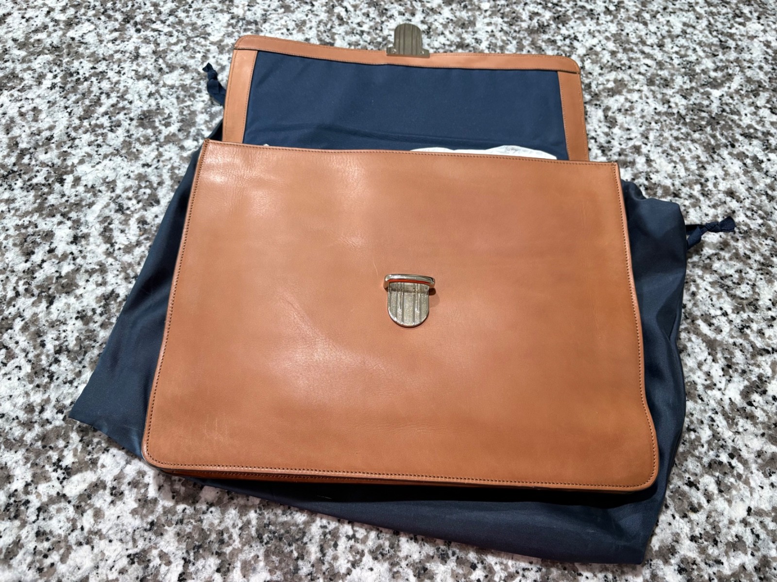 NEW Cole Haan Small Vegetable Tanned Leather Portfolio