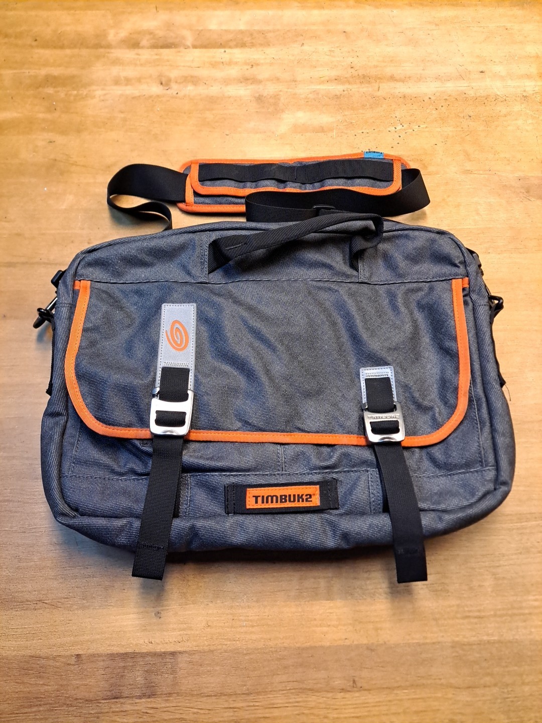 Timbuk2 Commute 2.0 Laptop Messenger Style Briefcase Rare Denim w/Oringe Trim