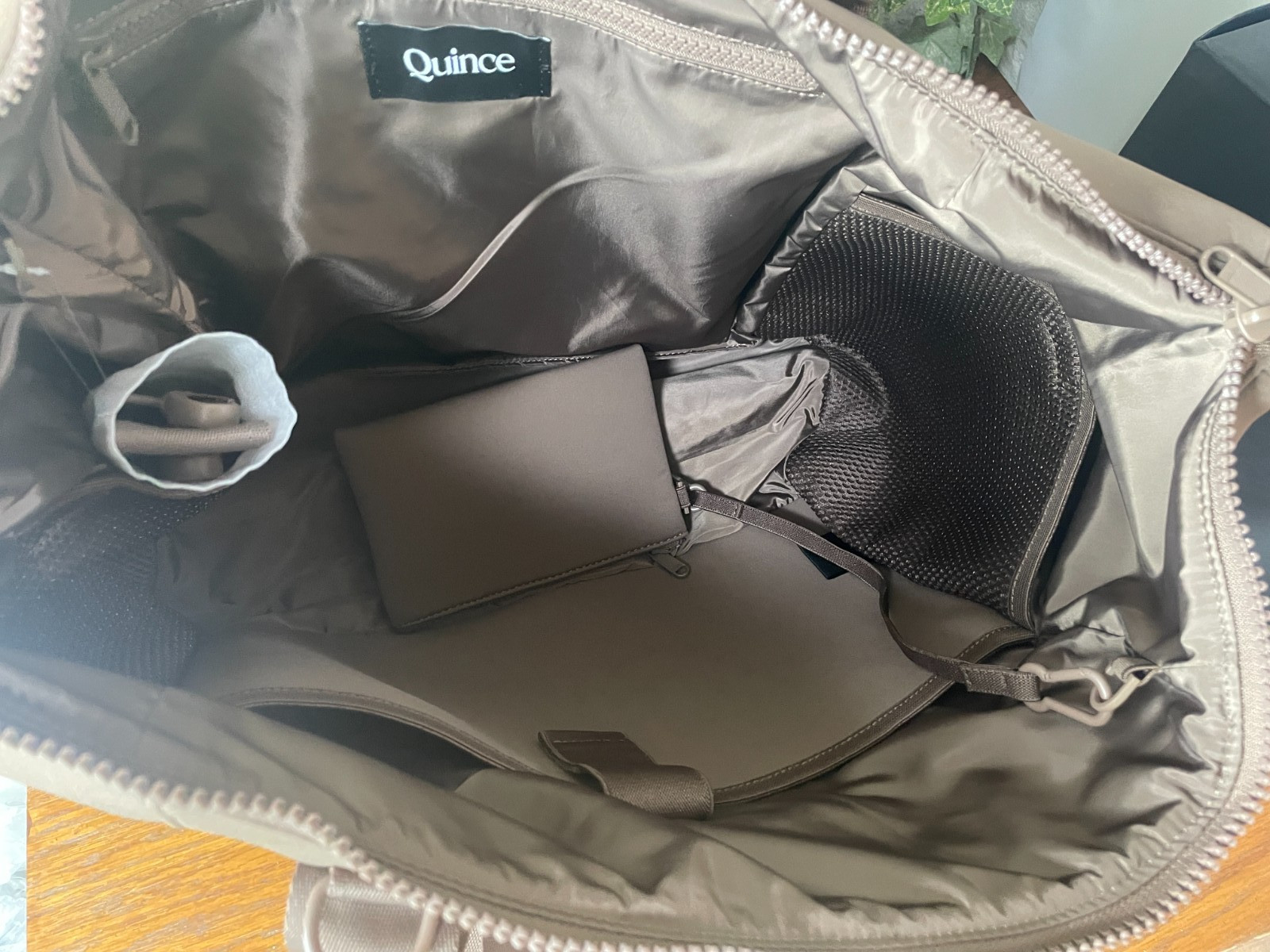 NWT QUINCE ALL DAY NEOPRENE DUFFLE TRAVEL DUFFEL BAG TRAVEL ESPRESSO MSRP $102