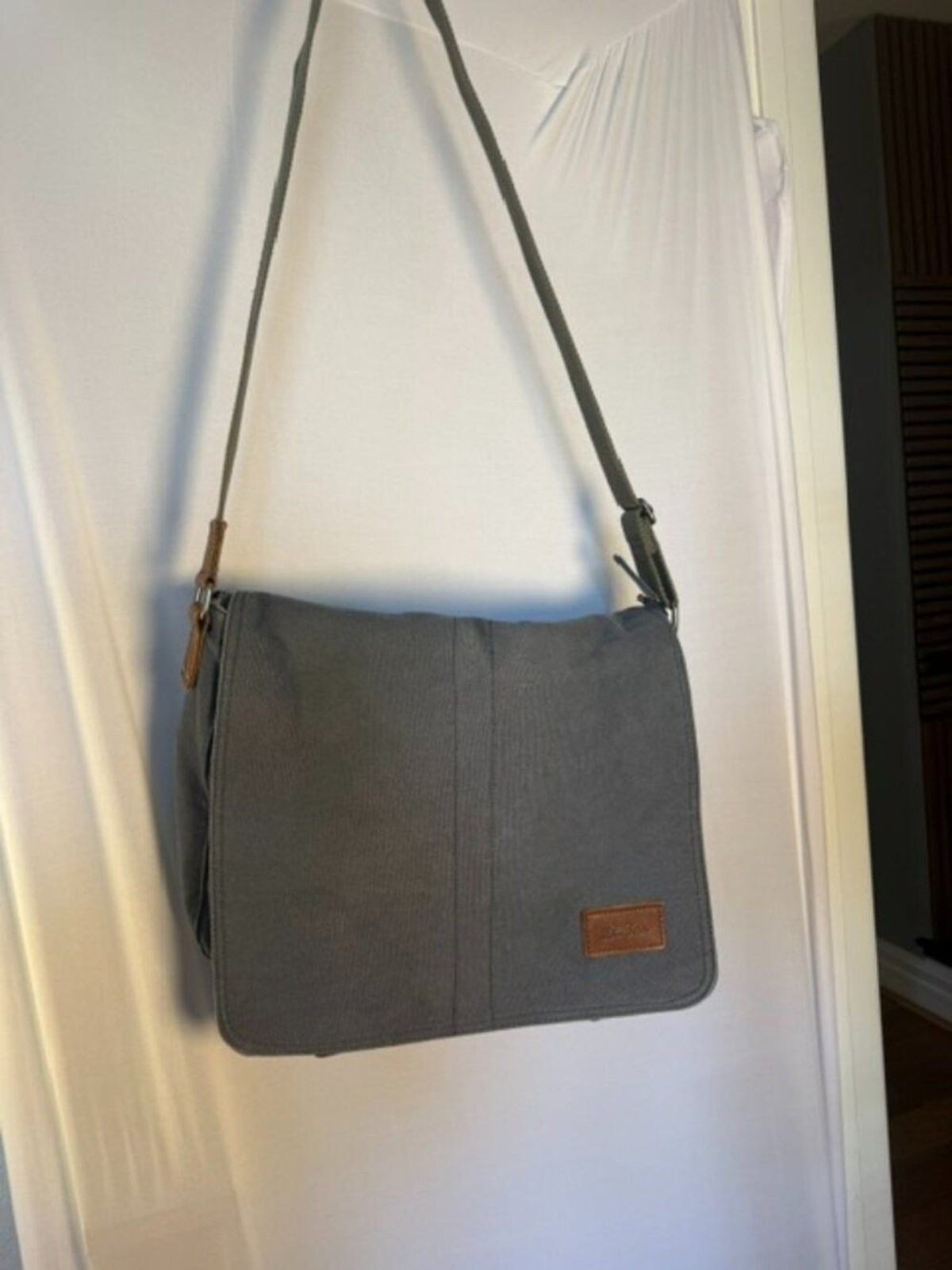 L.L.Bean Canvas Messenger Bag Blue Gray Plaid Lined Crossbody Laptop Bag 17.5