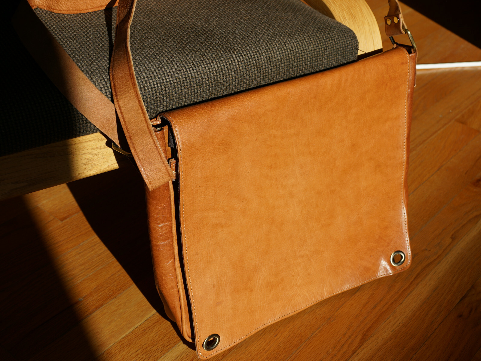 Leather Handcrafed Messenger Laptop iPad Bag Italian Spain Women Men Bag