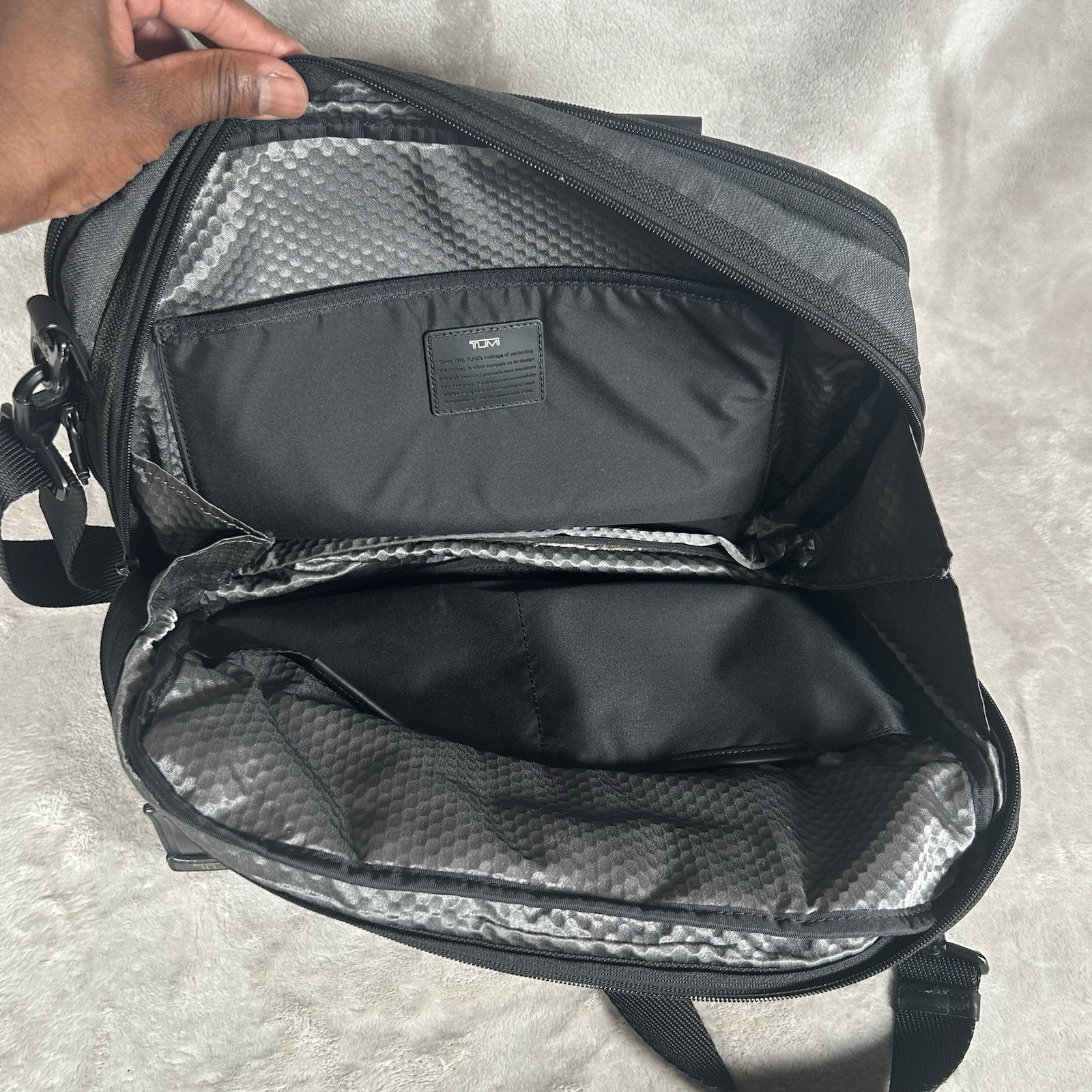 TUMI Alpha Bravo Albany Slim Commuter Brief Black Nylon Ballistic Leather EUC