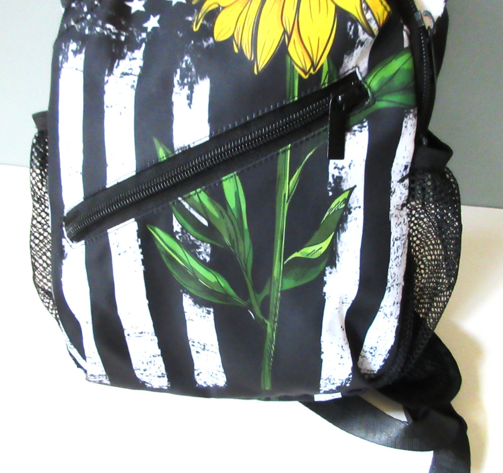 Sling Bag Crossbody Shoulder Backpack Adjustable Lightweight Am. Flag Sun Flower
