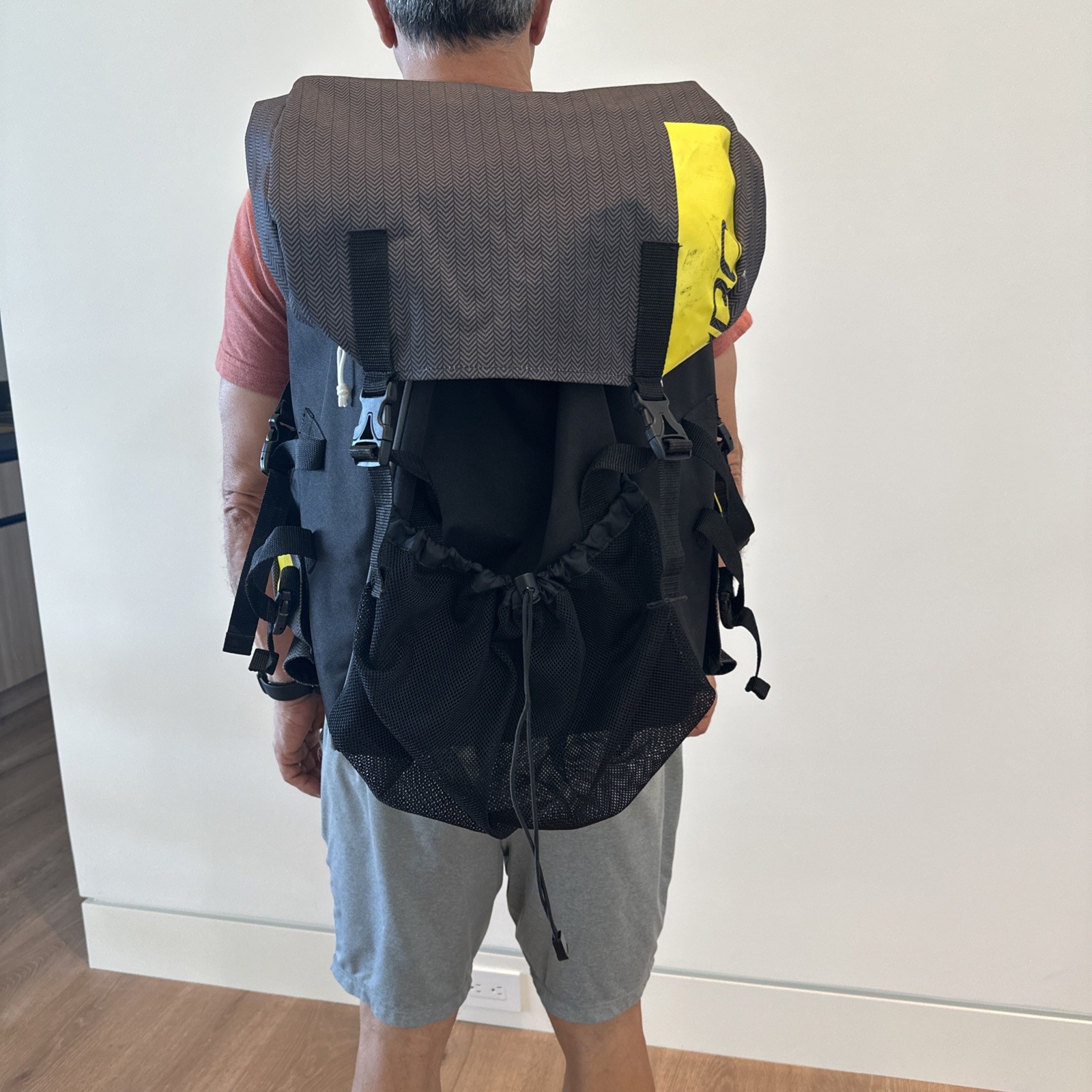 Oakley RC Utility Terrain 25L Backpack Gray Herringbone Yellow Europe