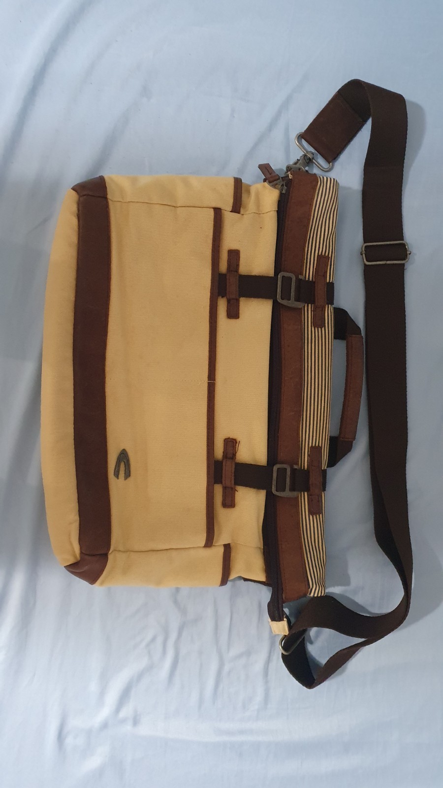 Camel Active Men’s Messenger Bag Beige/Brown Zip Buckle Adjustable Strap Striped