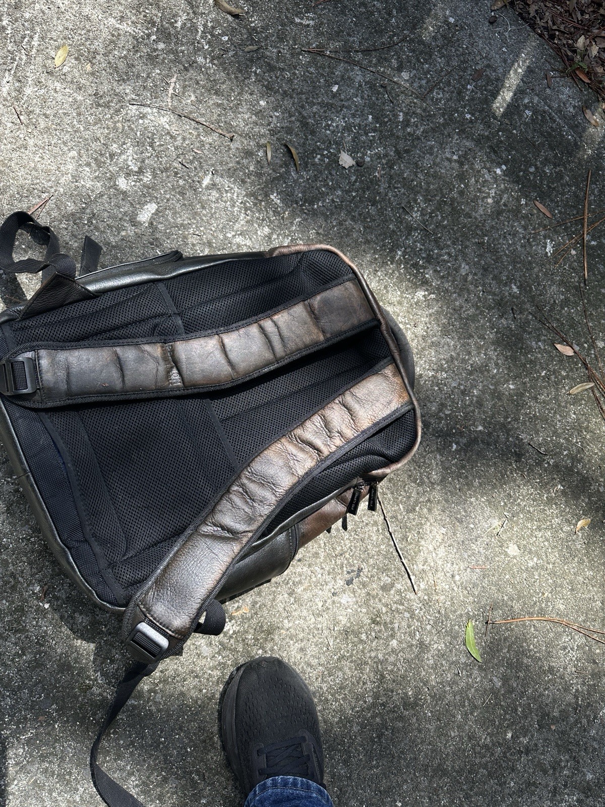 kenneth cole reaction All Black Leather backpack