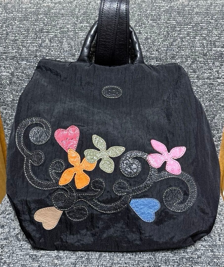 Ibiza Floral Pattern