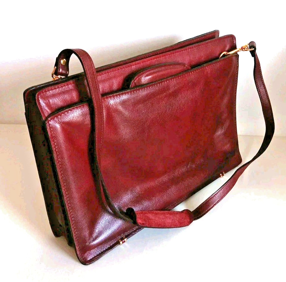 Mark Phillips Burgundy Leather Briefcase Attache Messenger Bag Zipper Closure