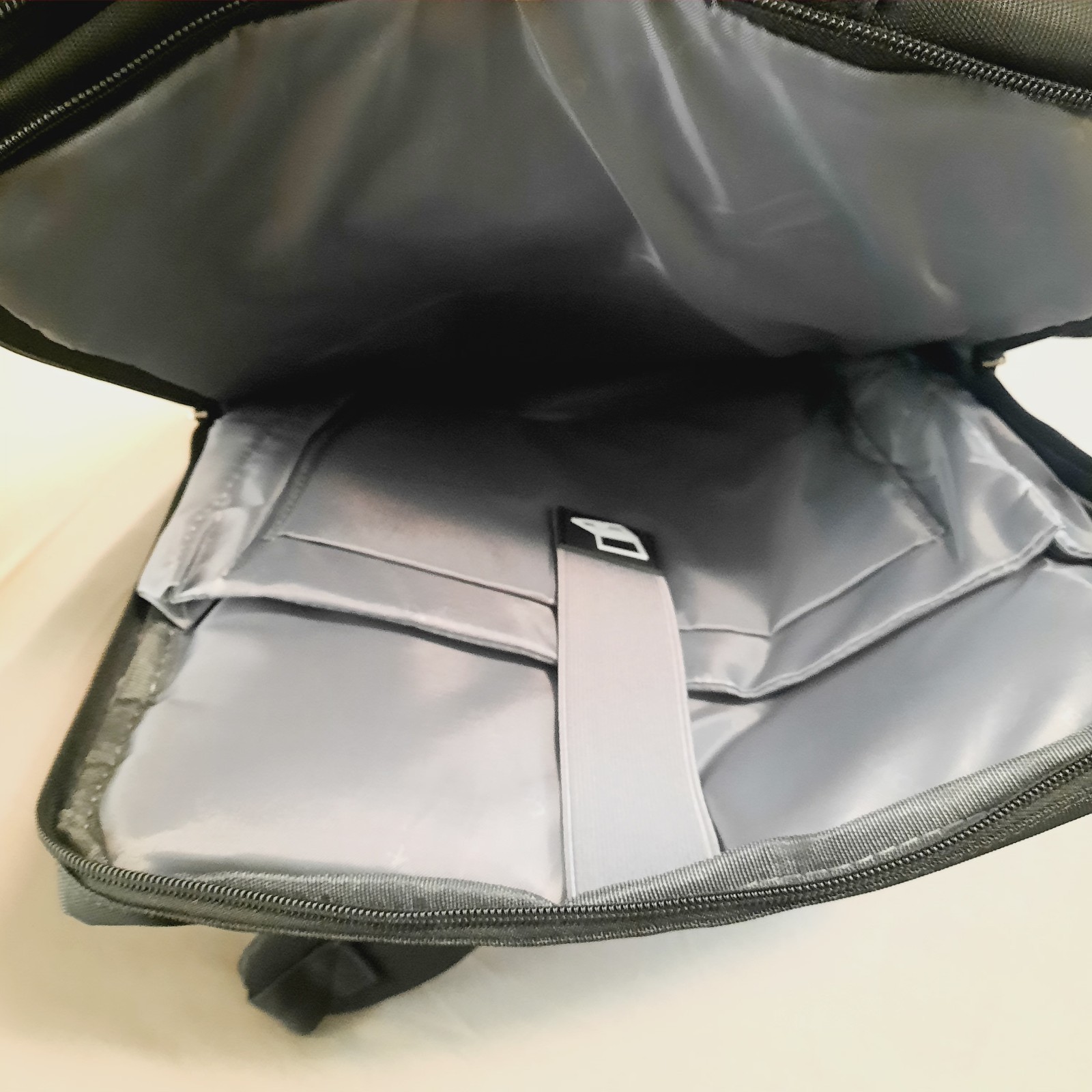 Lovevook NWT Convertible Laptop Backpack 3 In 1 Laptop/Messenger/Briefcase Bag
