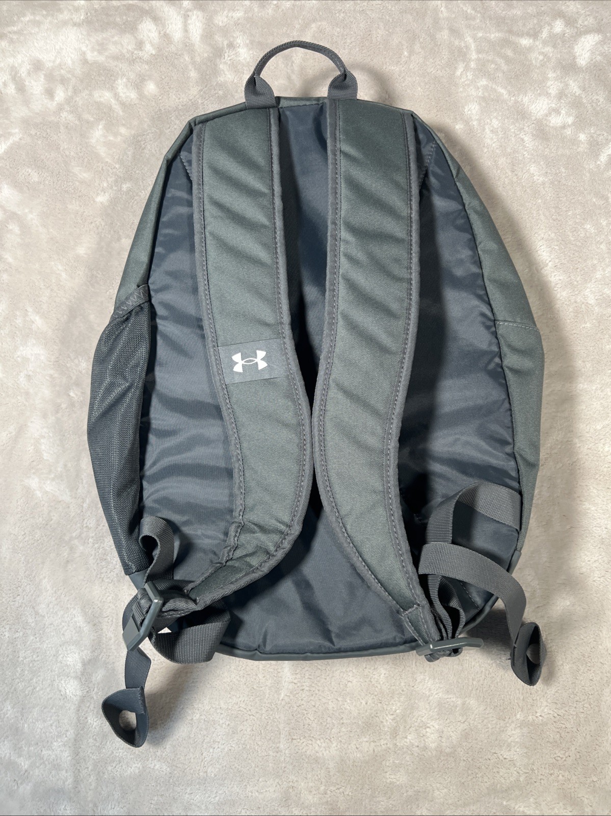Under Armour UA Hustle 5.0 Backpack – Gray (1361176) – Free Shipping!