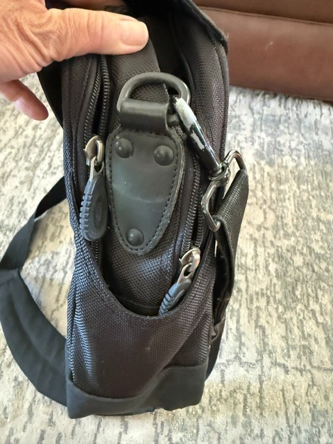 Vintage Oakley Laptop Messenger Bag Black Computer Briefcase Shoulder Travel Bag