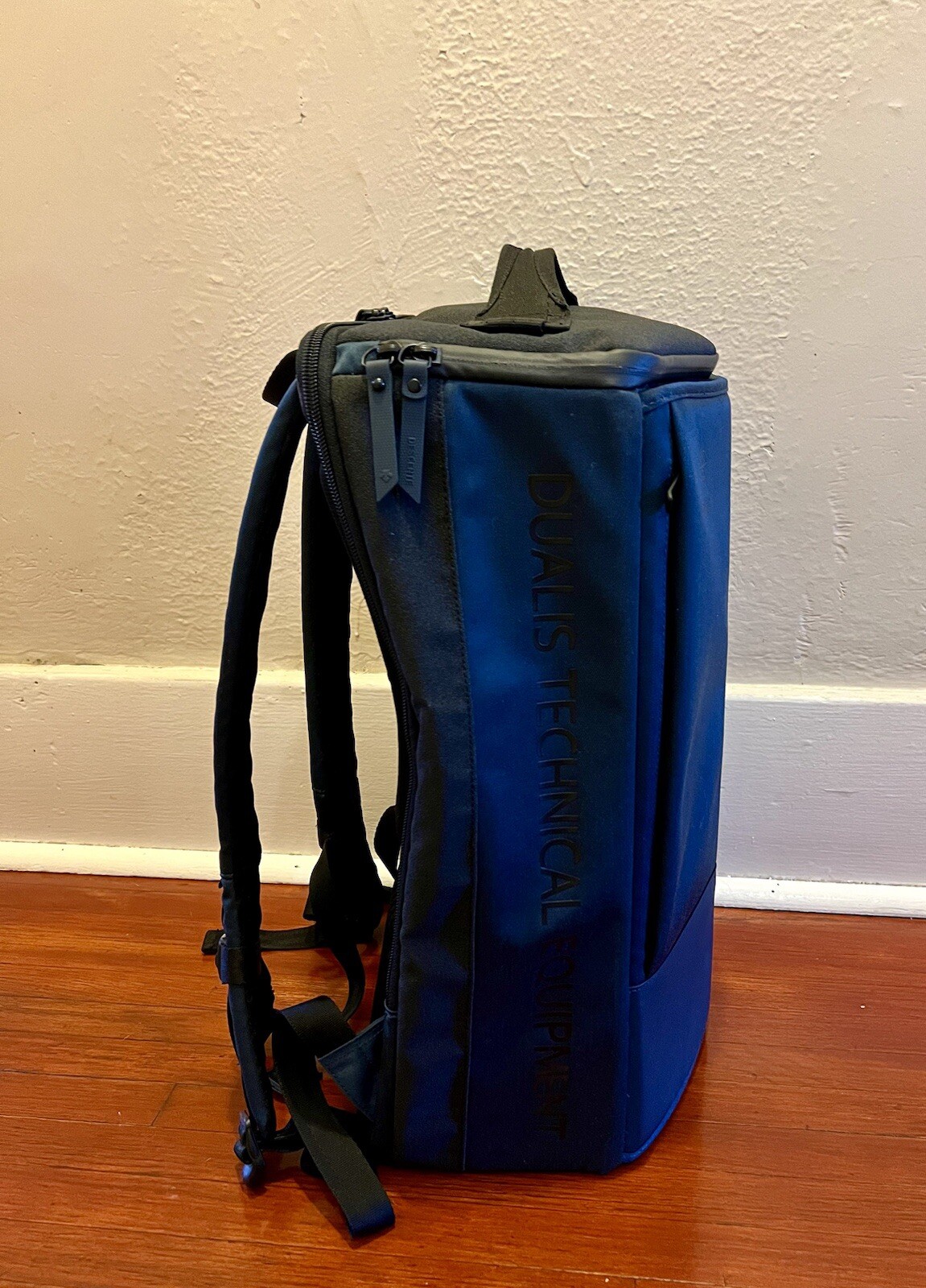DESCENTE DUALIS Penta Backpack S5324DBP10 Navy Intelligent Travel Line 26L