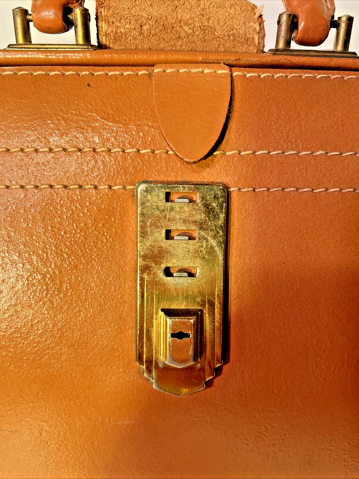 Vtg Genuine Leather Briefcase Cognac Deep Buffed Cowhide Legal Document Case