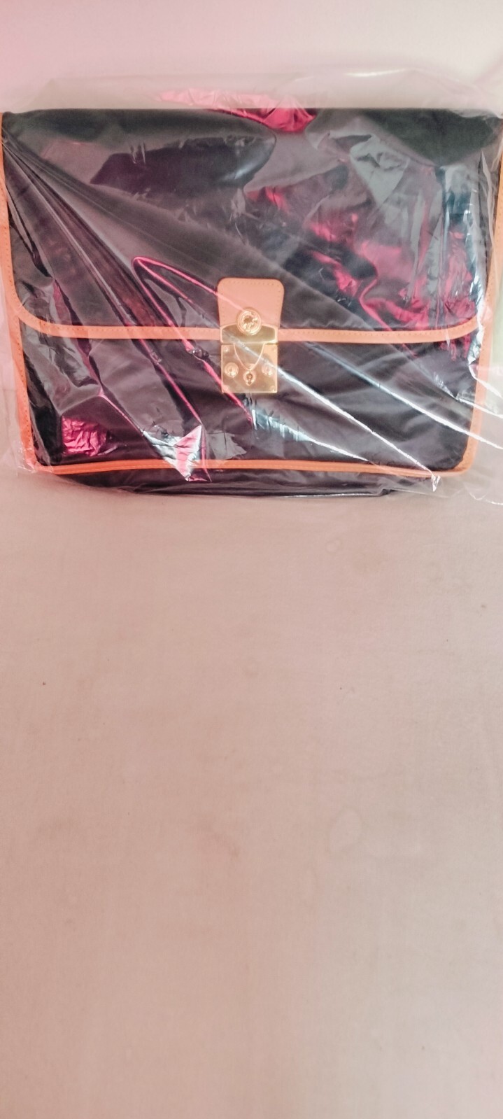 Hunting World Messenger Work Bag