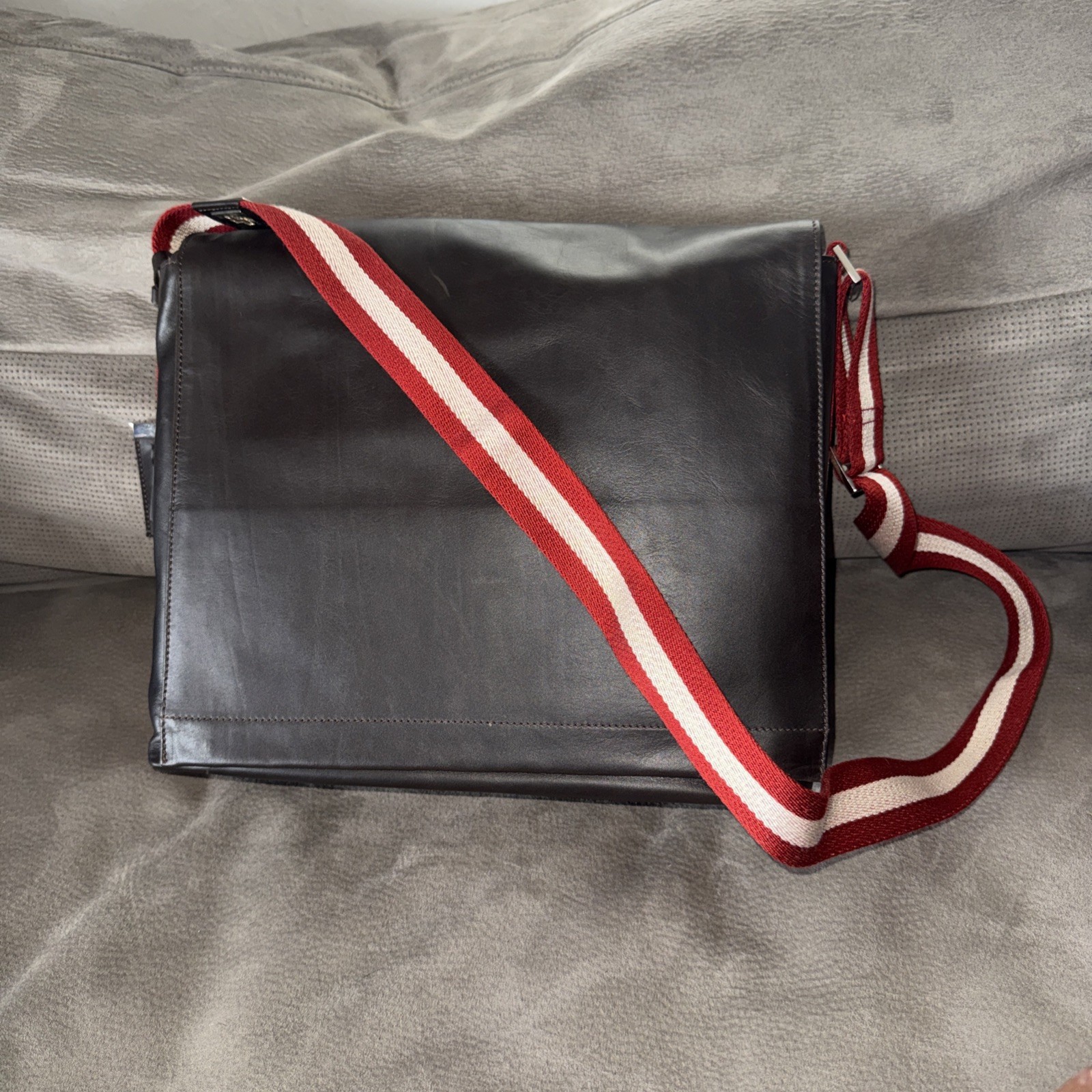 Bally Men’s Messenger Bag Leather Black