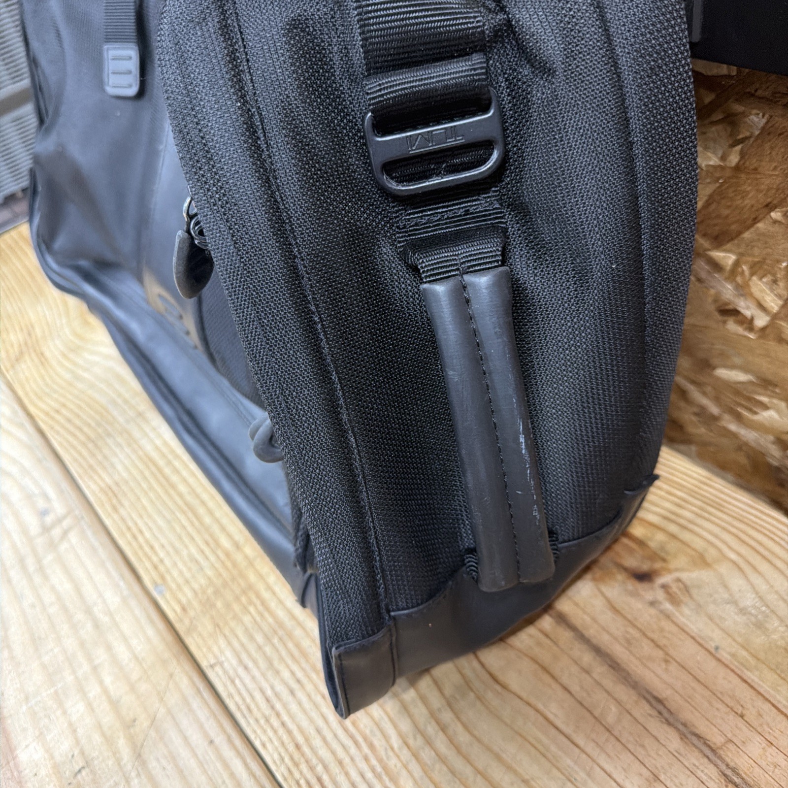 TUMI Expandable 3-in-1 Travel Bag Backpack Briefcase Black Ballistic Nylon 22″