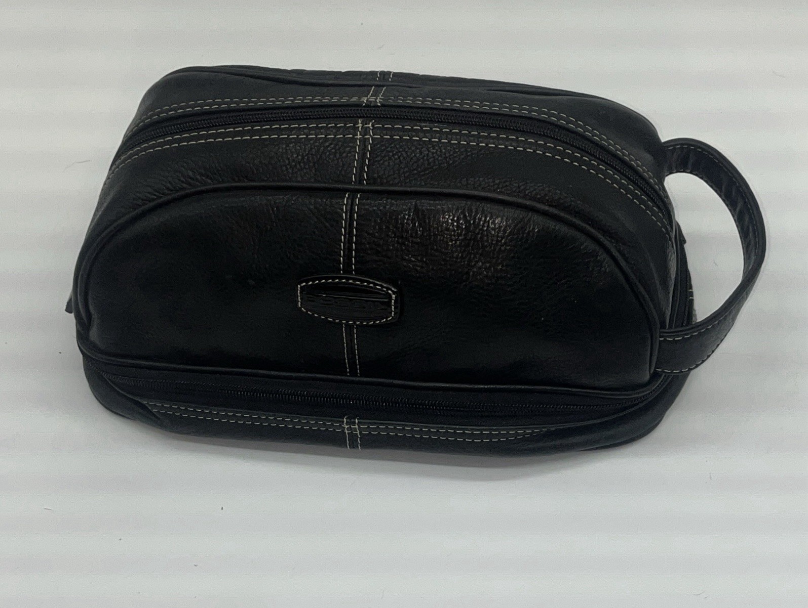Fossil black pebbled leather dopp toiletry travel bag zip close inner pocket