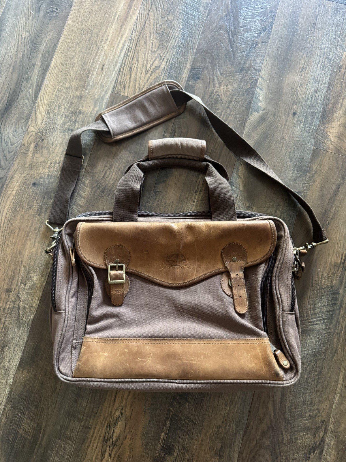 Cabela’s Canvas & Leather Messenger Travel Bag Hunting Camping Vintage Weekender