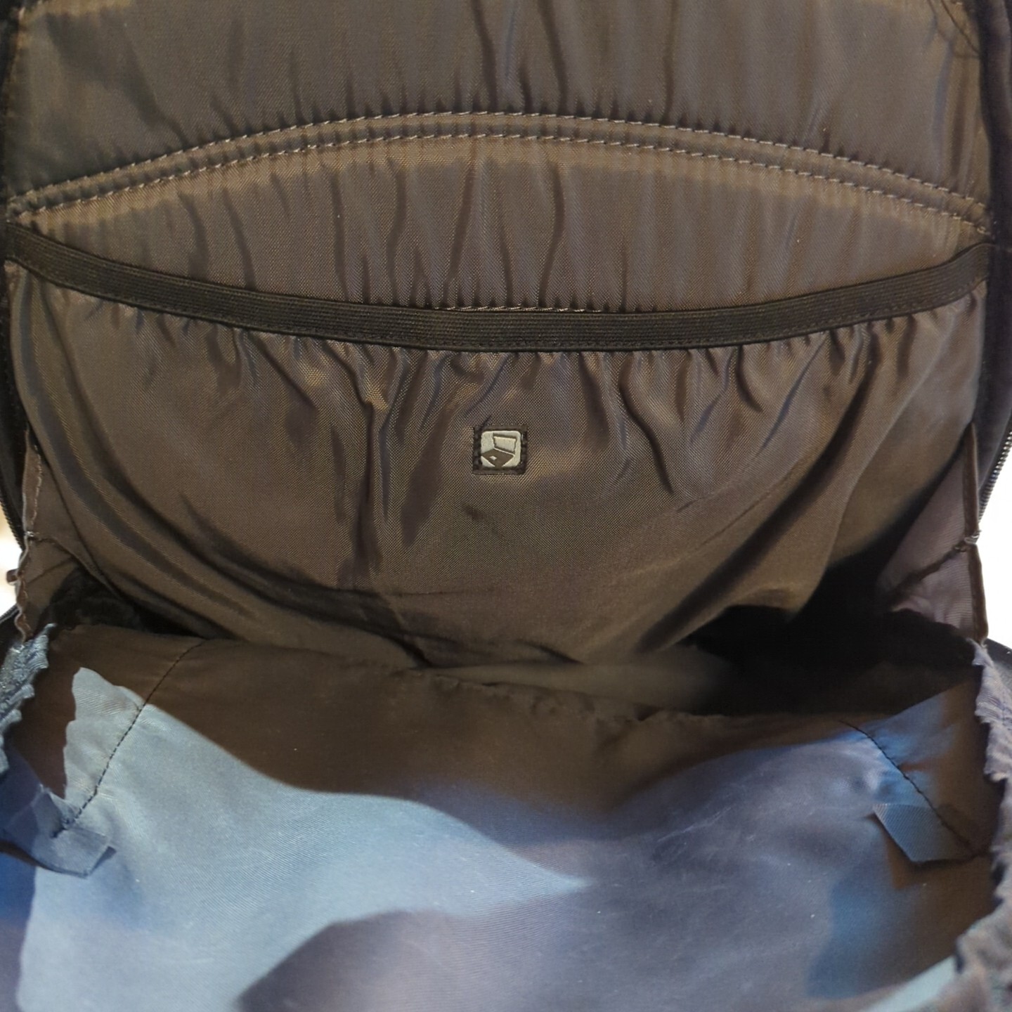 Ogio Backback Vega Black/ Gray With Audio Port Tech Bag Tablet Laptop