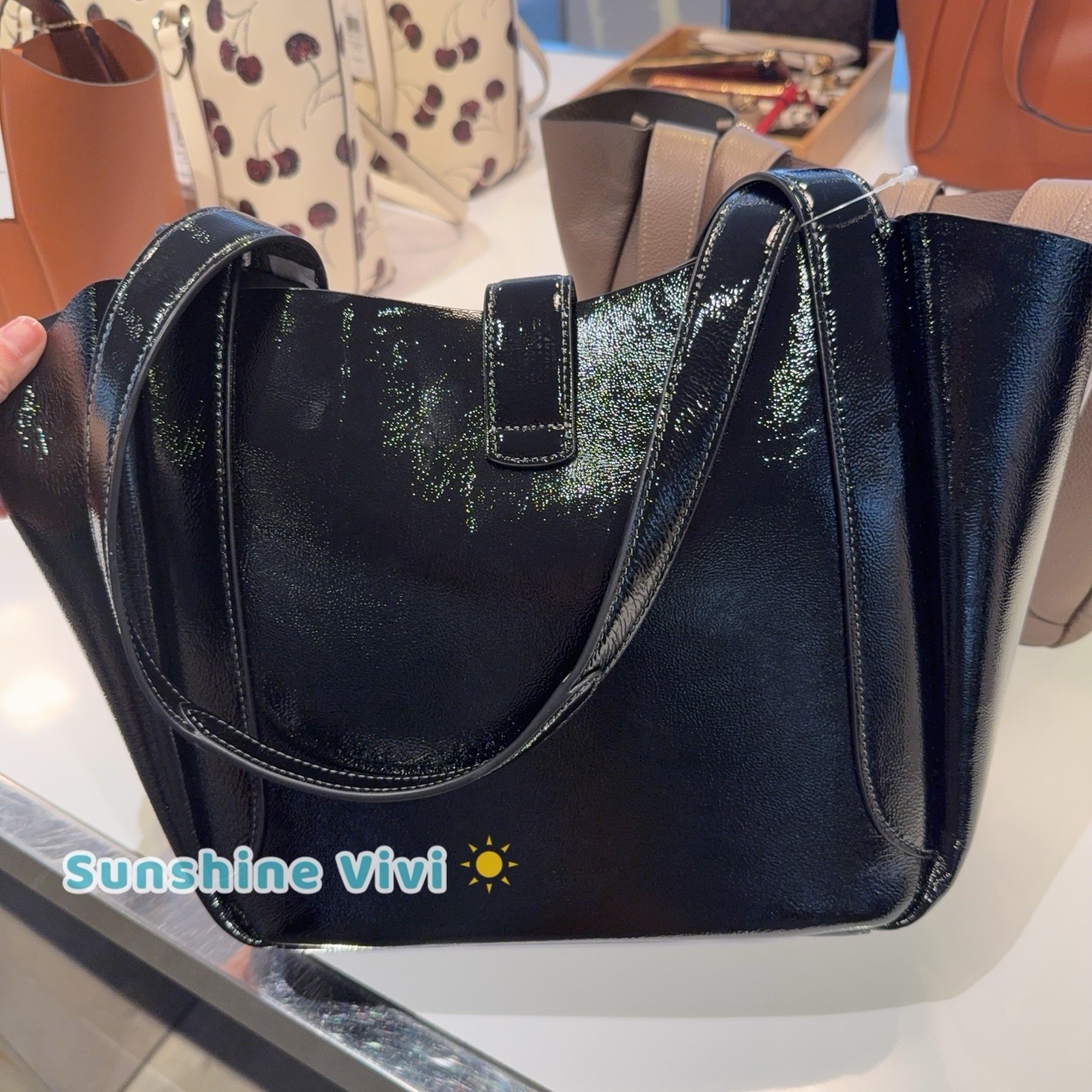 NWT Coach Hadley Turnlock Tote Shoulder Bag Black CCF05 Crinkle patent leather