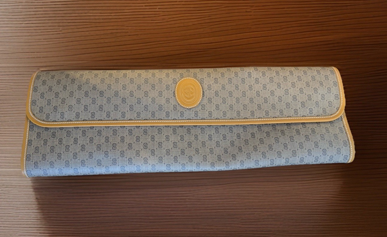 Vintage Gucci Men’s GG Monogram Canvas Leather Italy Tie Holder Travel