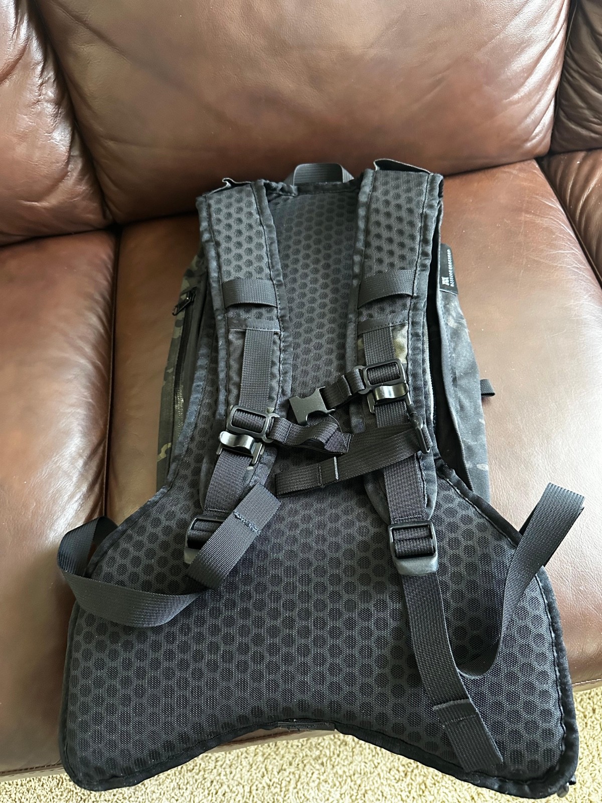 Mission Workshop – The Hauser 14L Hydration Pack – Rare Color Sold Out
