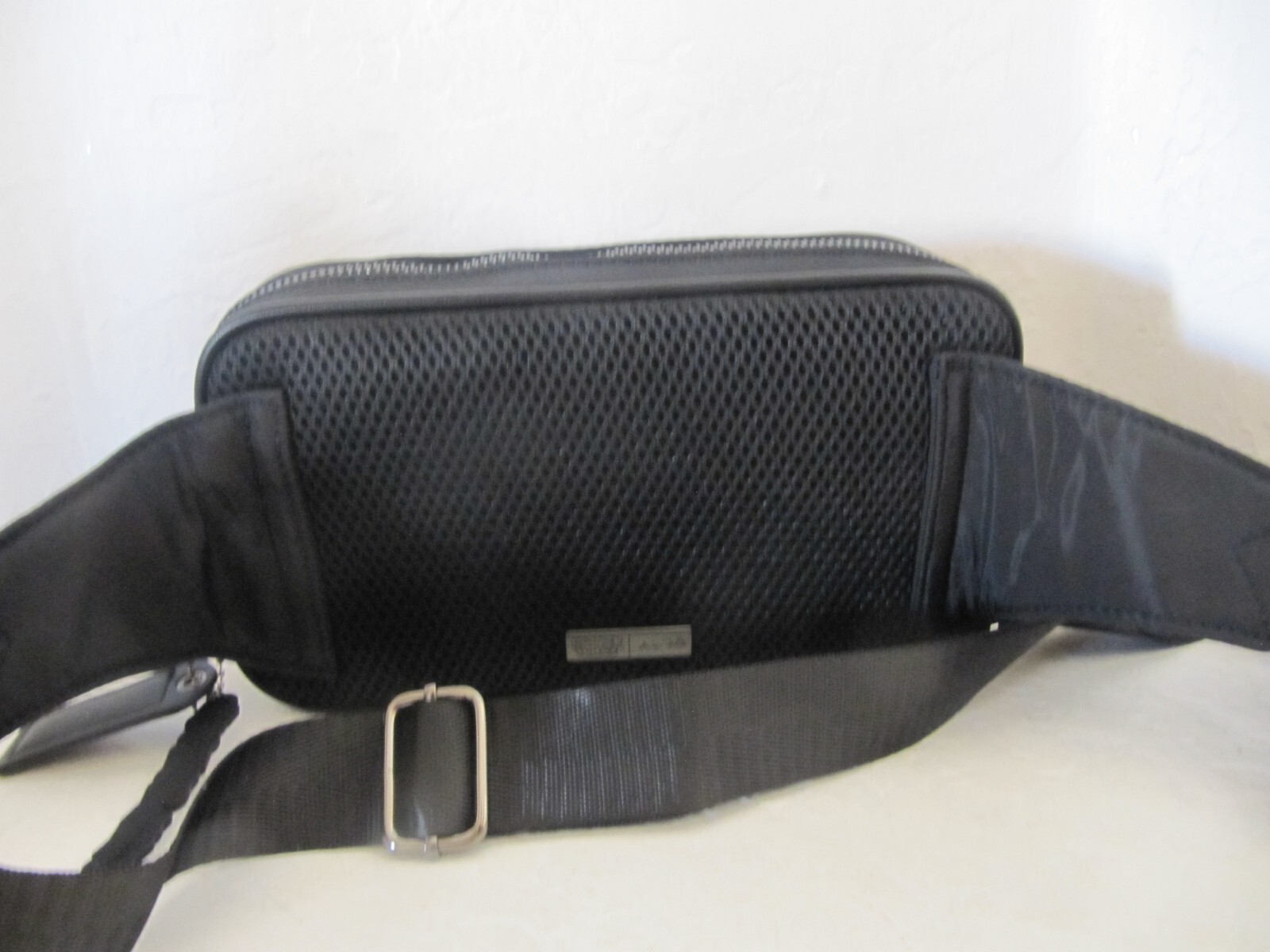 Aldo New Looney Tunes LTD Bugs Bunny Daffy Duck Tweedy Bird Fanny Pack Belt Bag