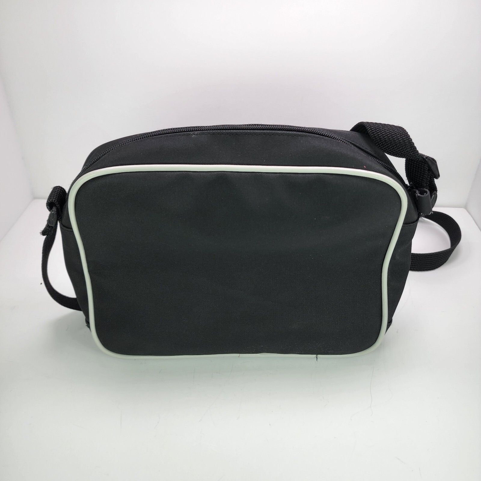 Vintage Black CrossOver Shoulder Style Bag SSPACE FOR CARDS