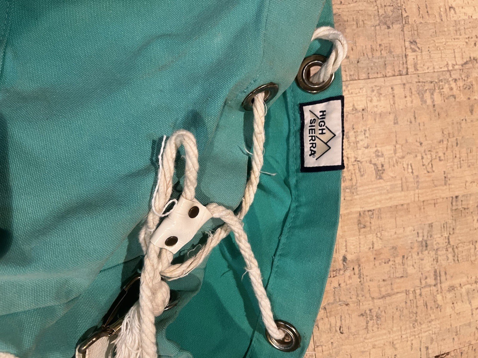 Vtg High Sierra Top Loading 23” Canvas Duffle Bag Shoulder Strap Beach Pack