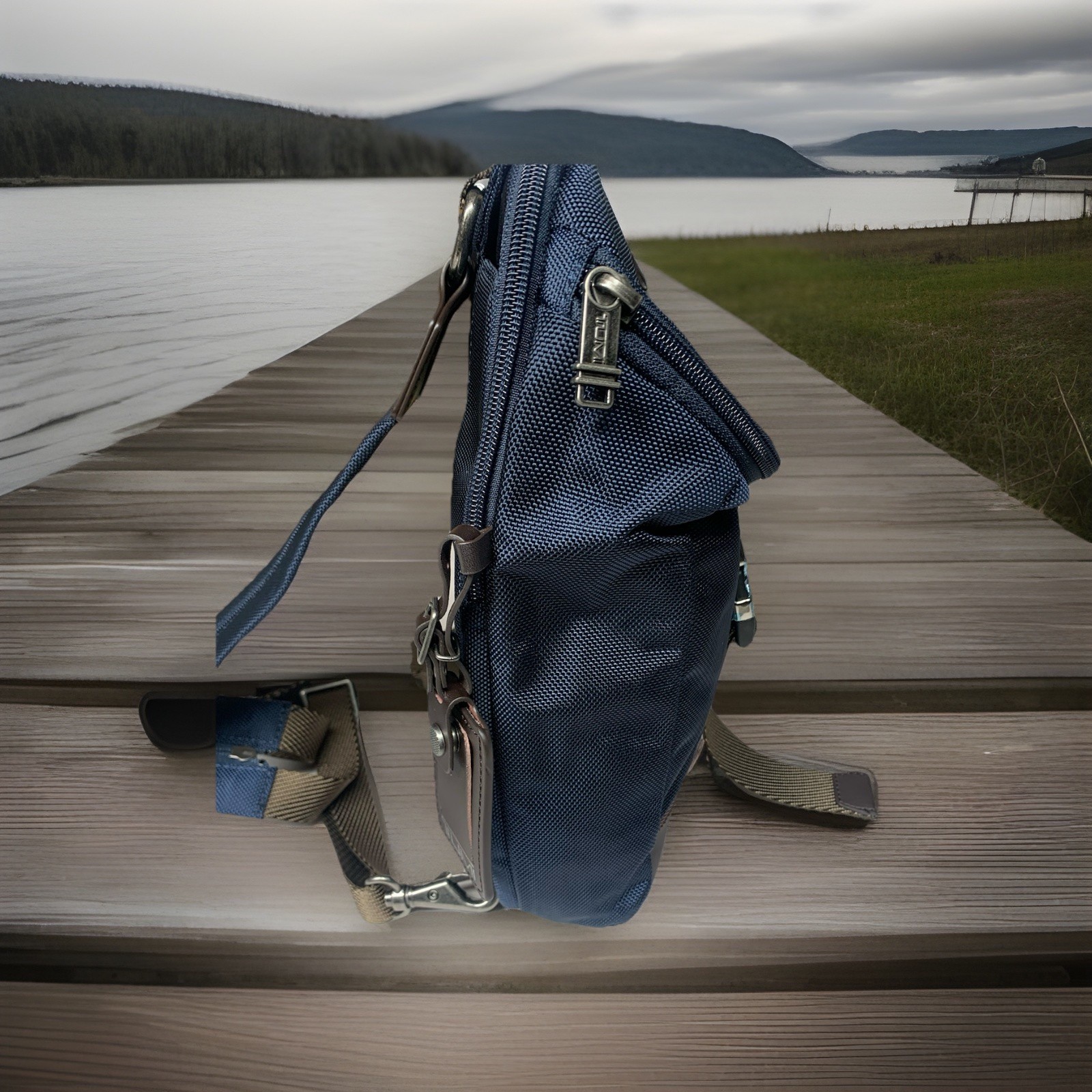 New-Tumi Alpha Bravo Woodland Sling/Backpack $495 Navy