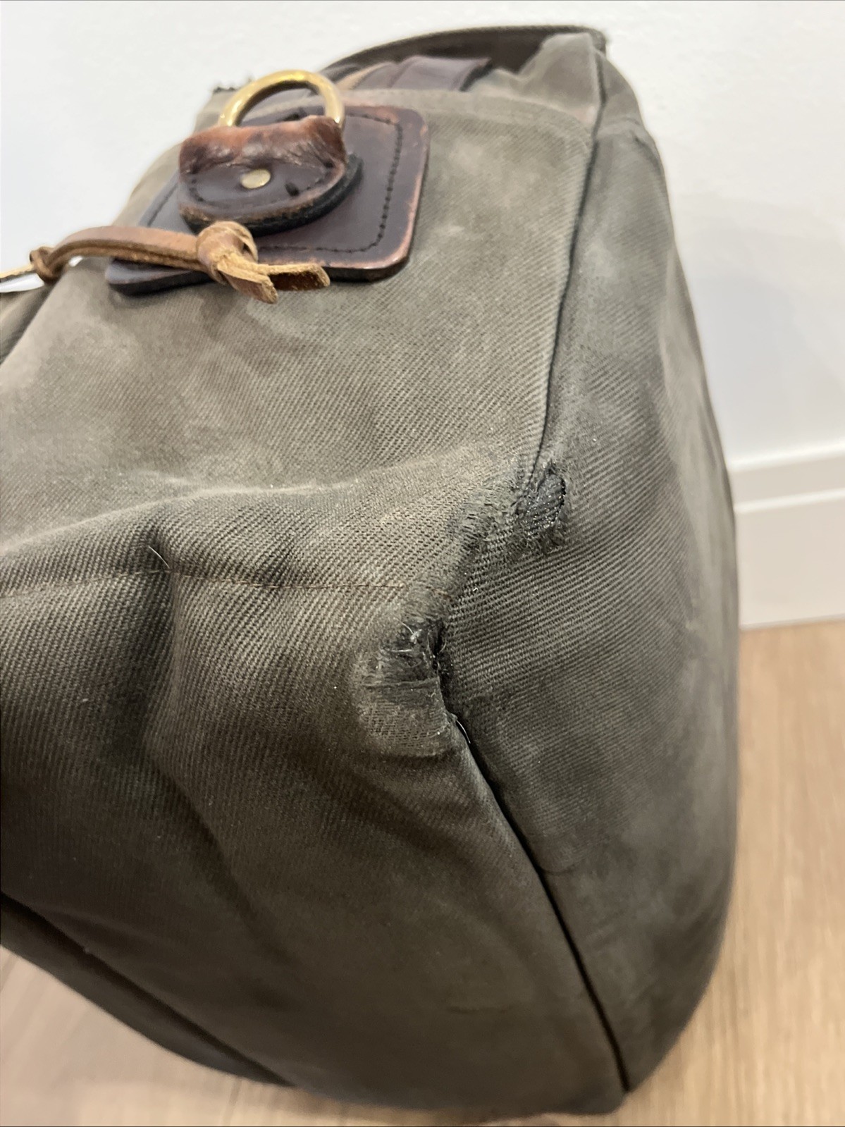 Filson 258 Rugged Twill Padded Computer Bag | Otter Green | USA | Missing Strap